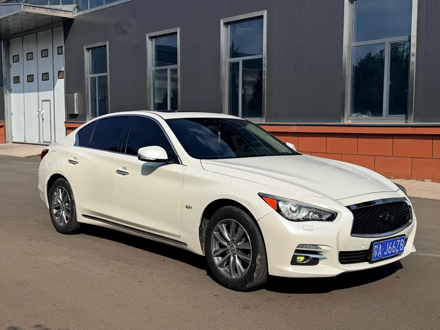Фото 4 - Infiniti Q50L