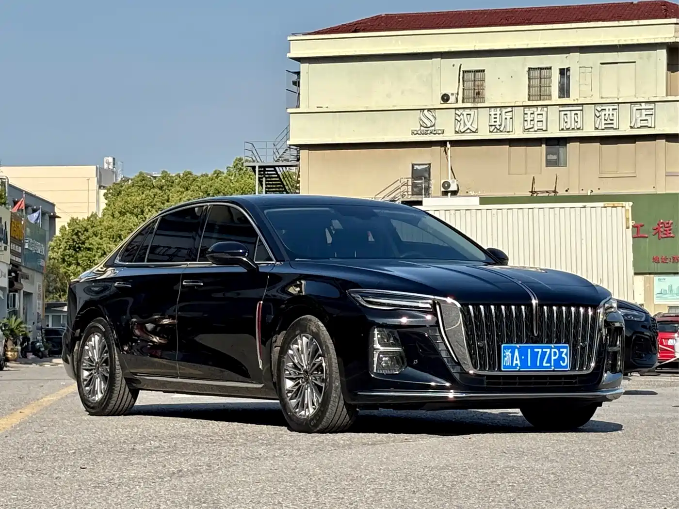 Hongqi H5 2024 1.5T DCT Smart Connect Flag Rhythm Edition фото 3