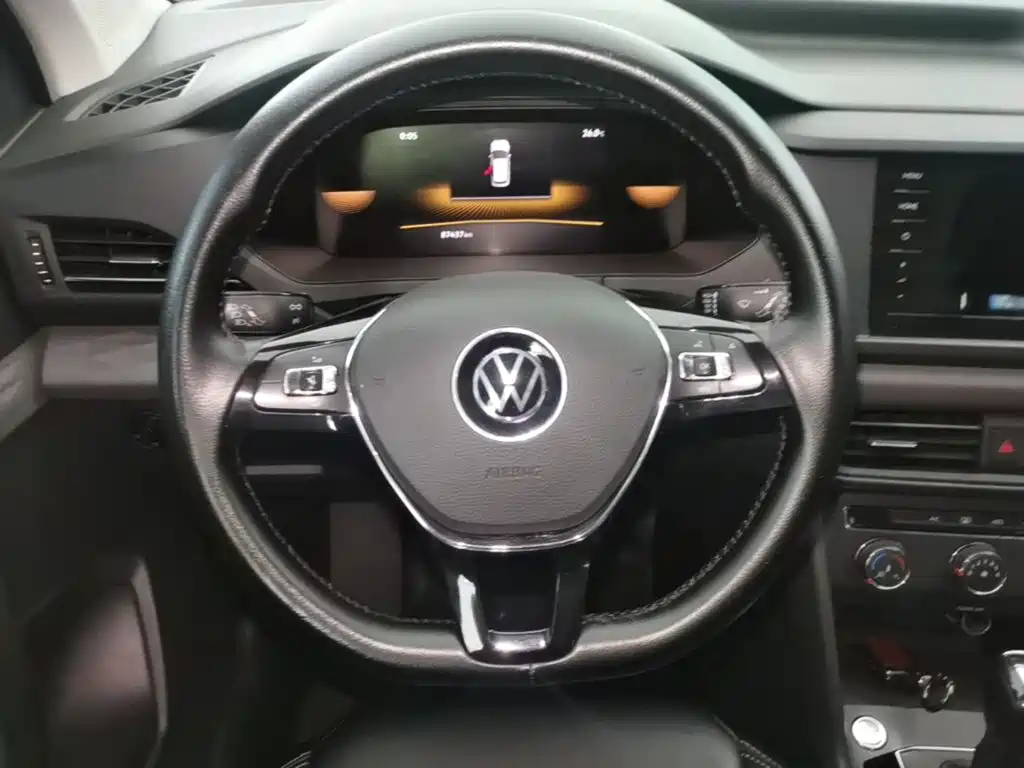 Volkswagen Tharu, миниатюра 11