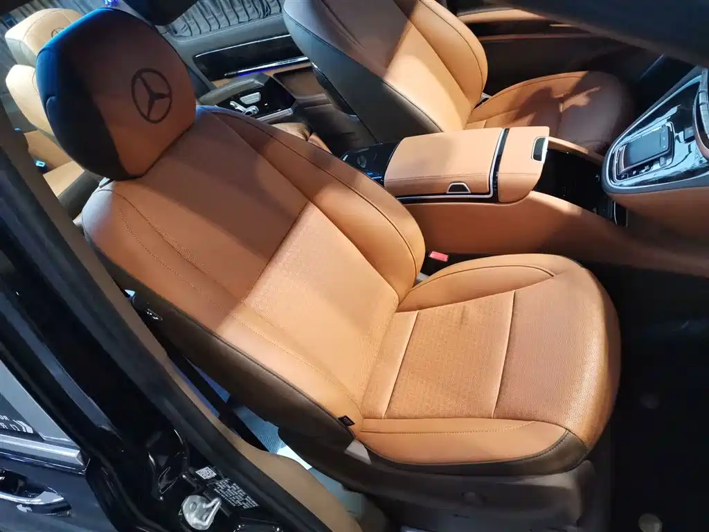Mercedes-Benz Vito 2023 2.0T Business 7-Seater фото 25