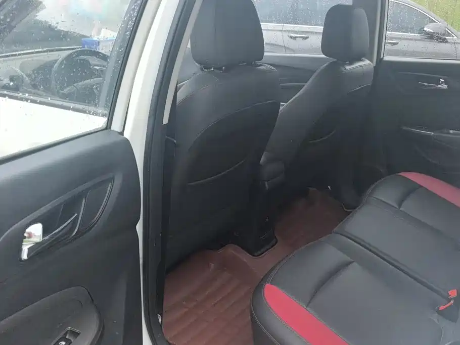 Changan CS15 2016 2016 1.5L Automatic Fashion