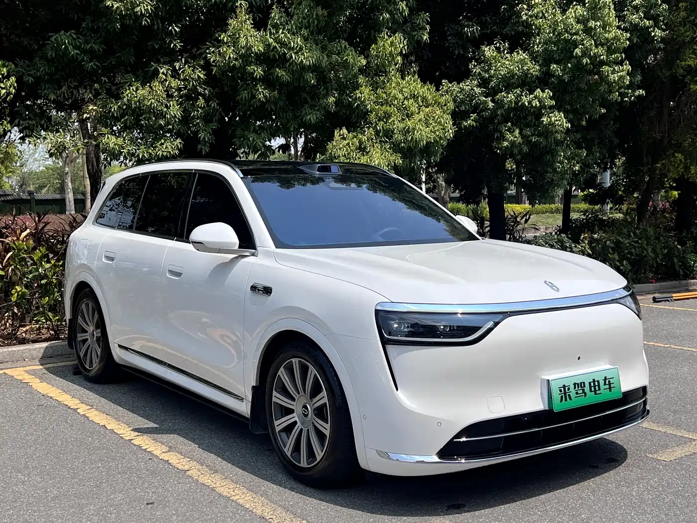 AITO Wenjie AITO M8 2025 Range Extender Max+ Edition 53.4kWh 5-seater фото 3
