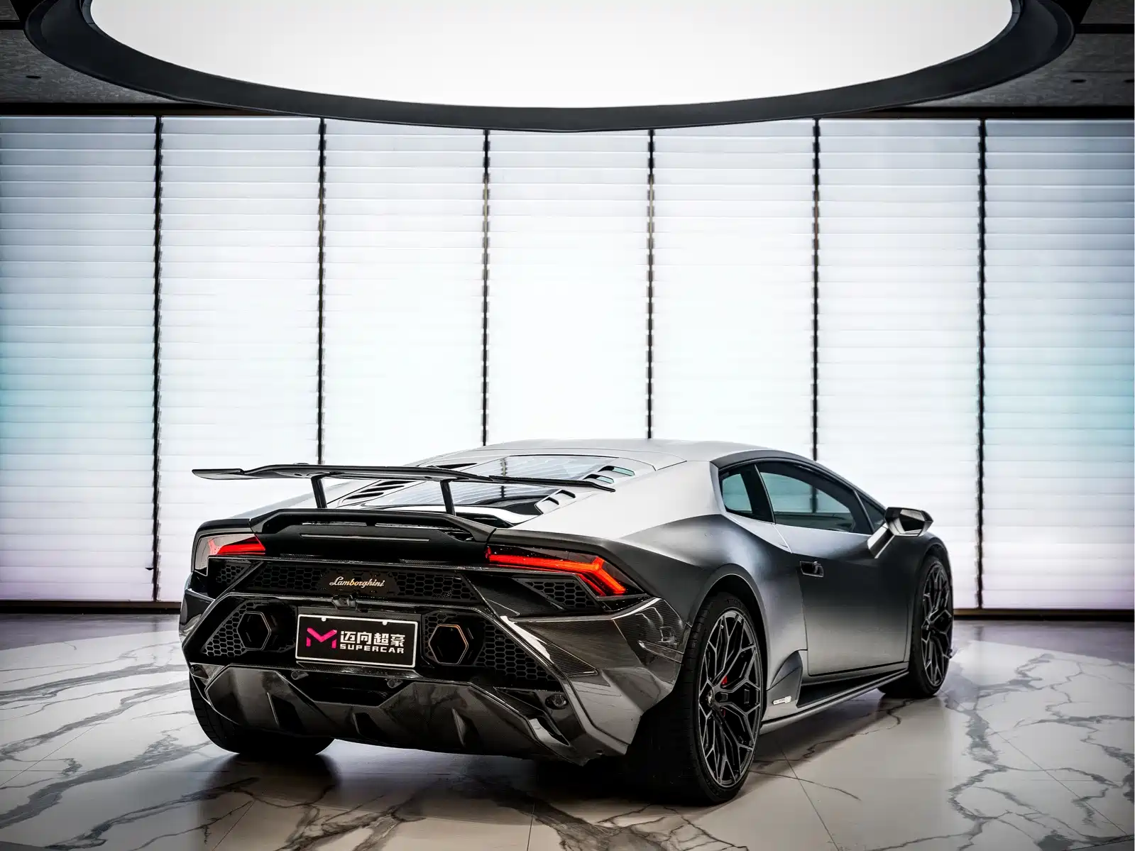 Фото 5 - Lamborghini Huracán