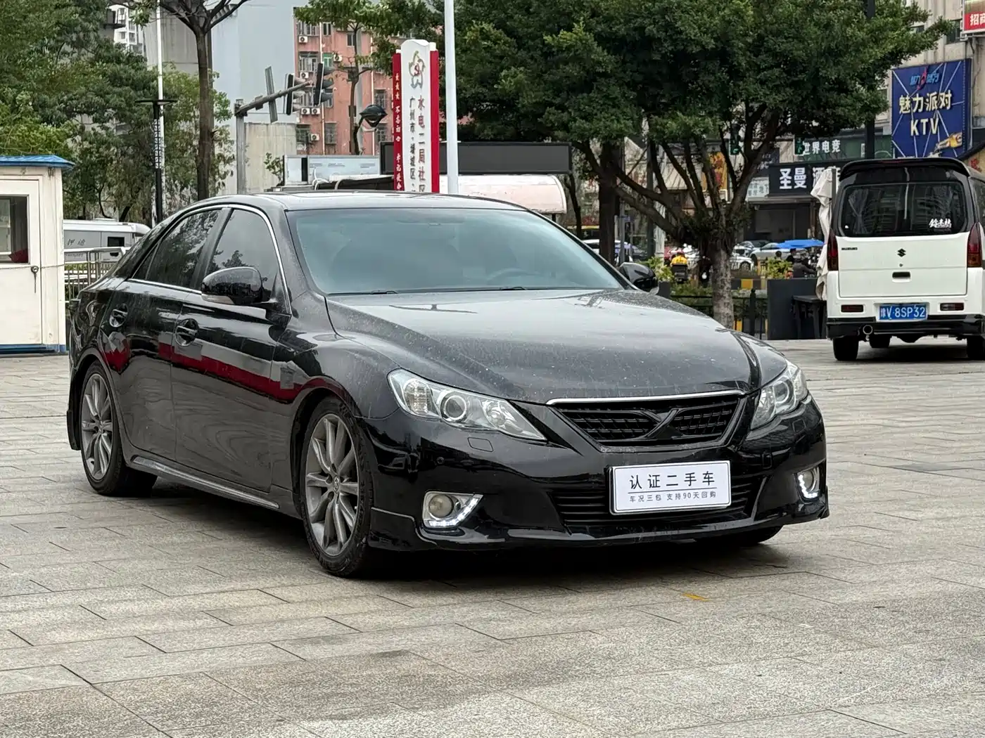 Toyota Reiz 2012 2.5V Grace Elite Styling Edition фото 3