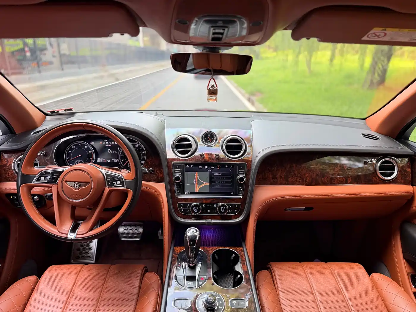 Bentley Bentayga 2017 2016 6.0T Standard Edition