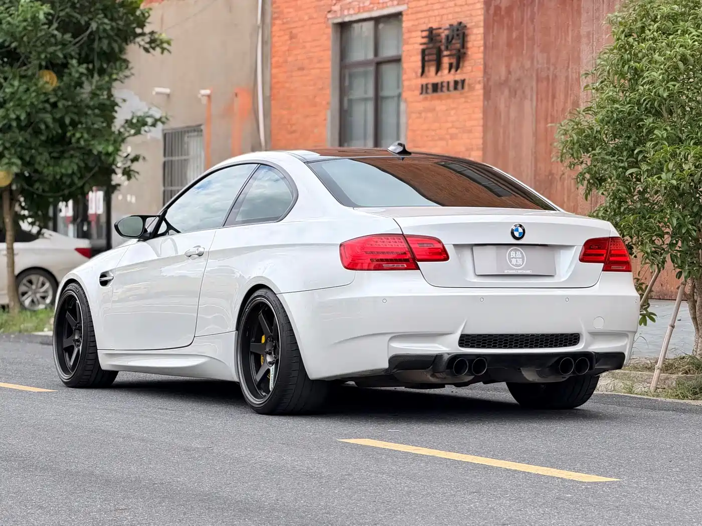 BMW M3 2013 2011 M3 Coupe Carbon Fiber Roof Edition