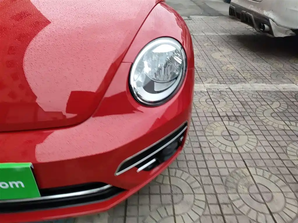 Volkswagen Beetle 2017 180TSI Enjoy фото 15