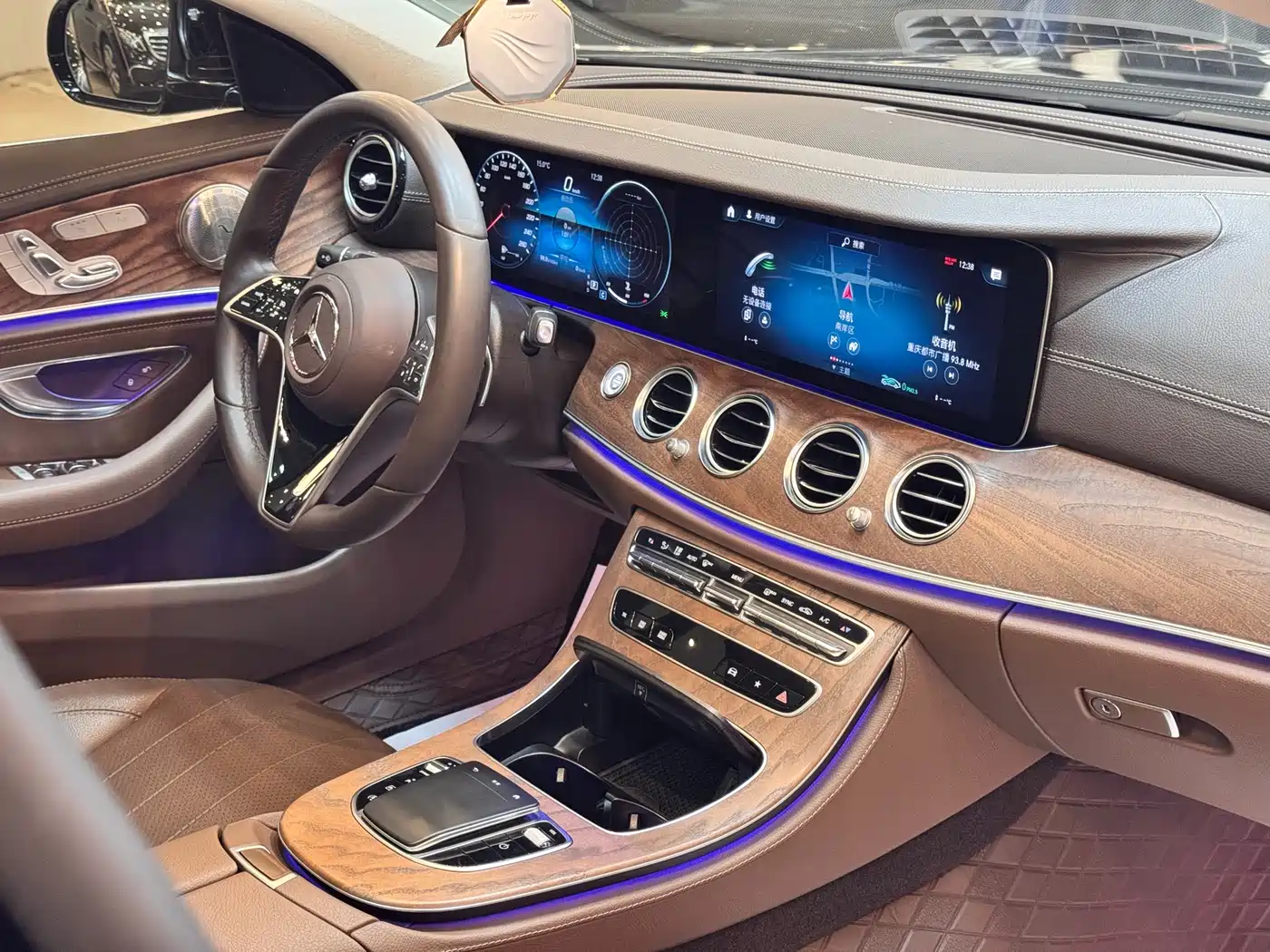 Mercedes-Benz E-Class 2023 E 300 L Fashion фото 11