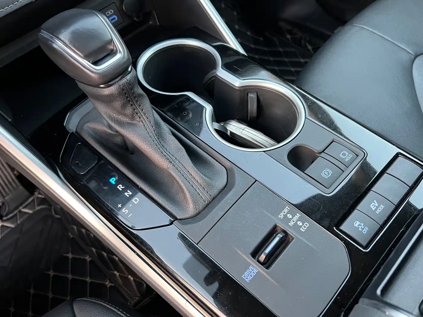 Toyota Highlander 2022 Dual Engine 2.5L 2WD Premium 7-Seater фото 12