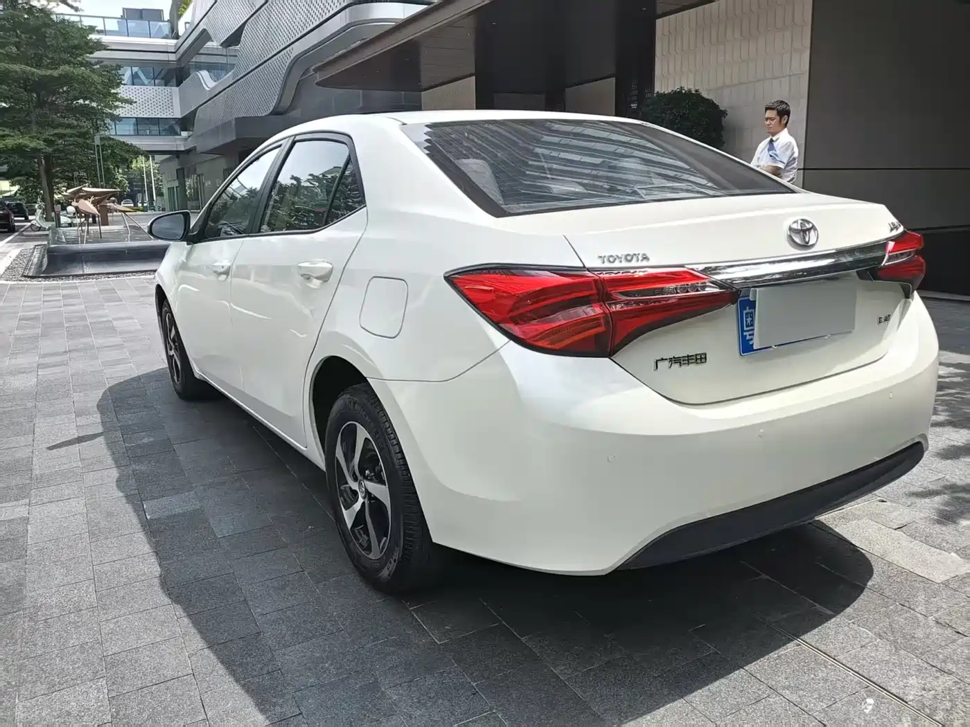 Toyota Levin 2017 Facelift 185T CVT Elite (China V) фото 10