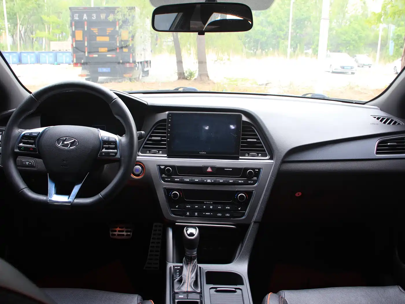Hyundai Sonata 2015 1.6T GLS Smart фото 6