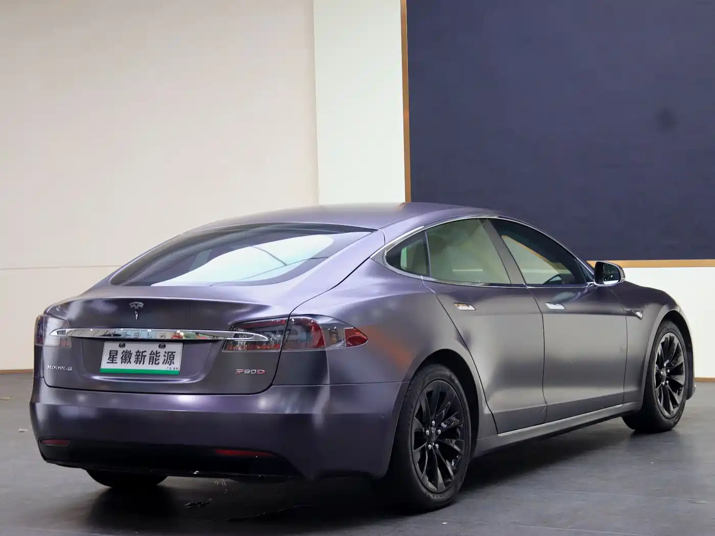 TESLA MODEL S