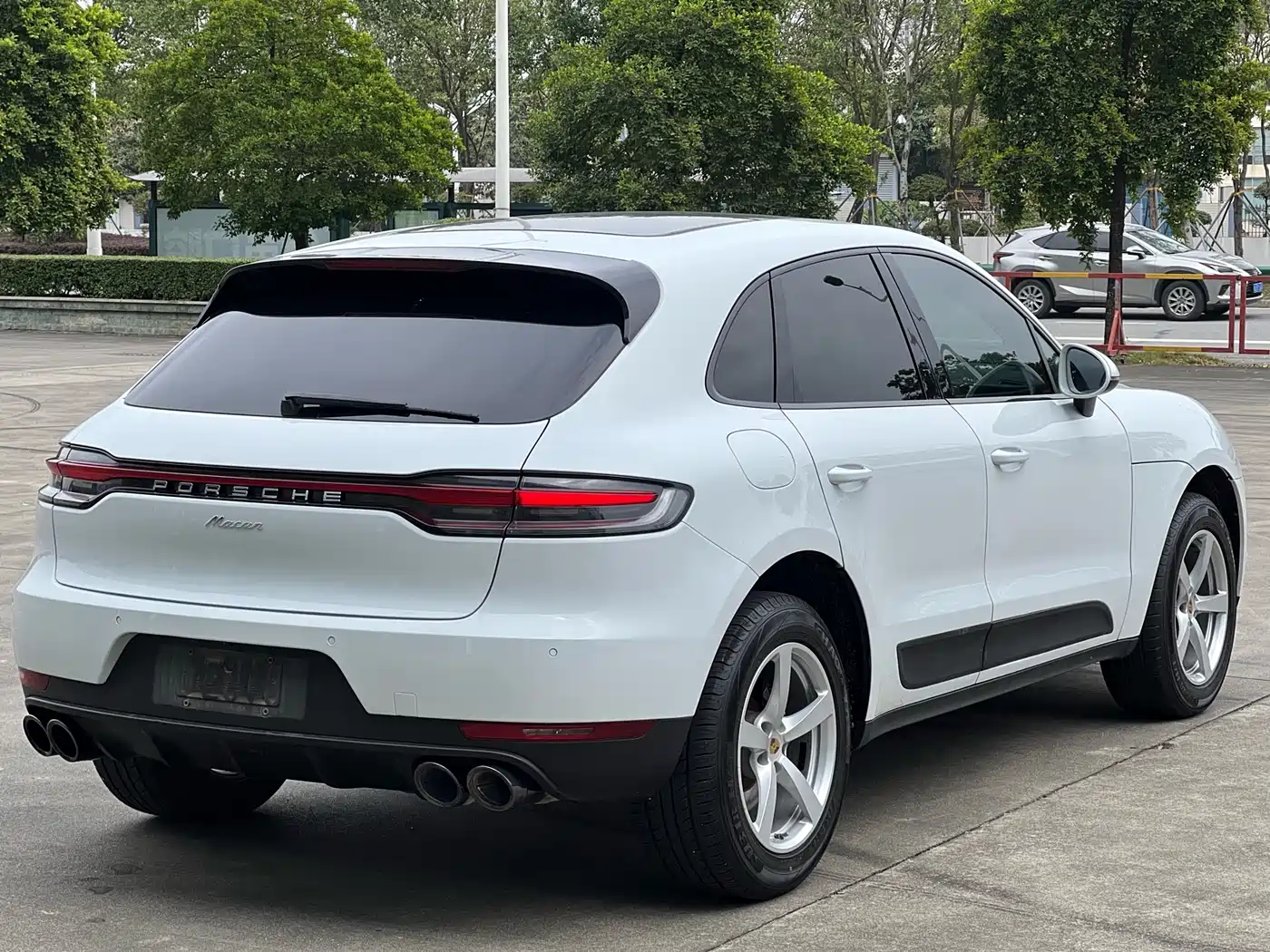Porsche Macan 2018 Macan 2.0T фото 4