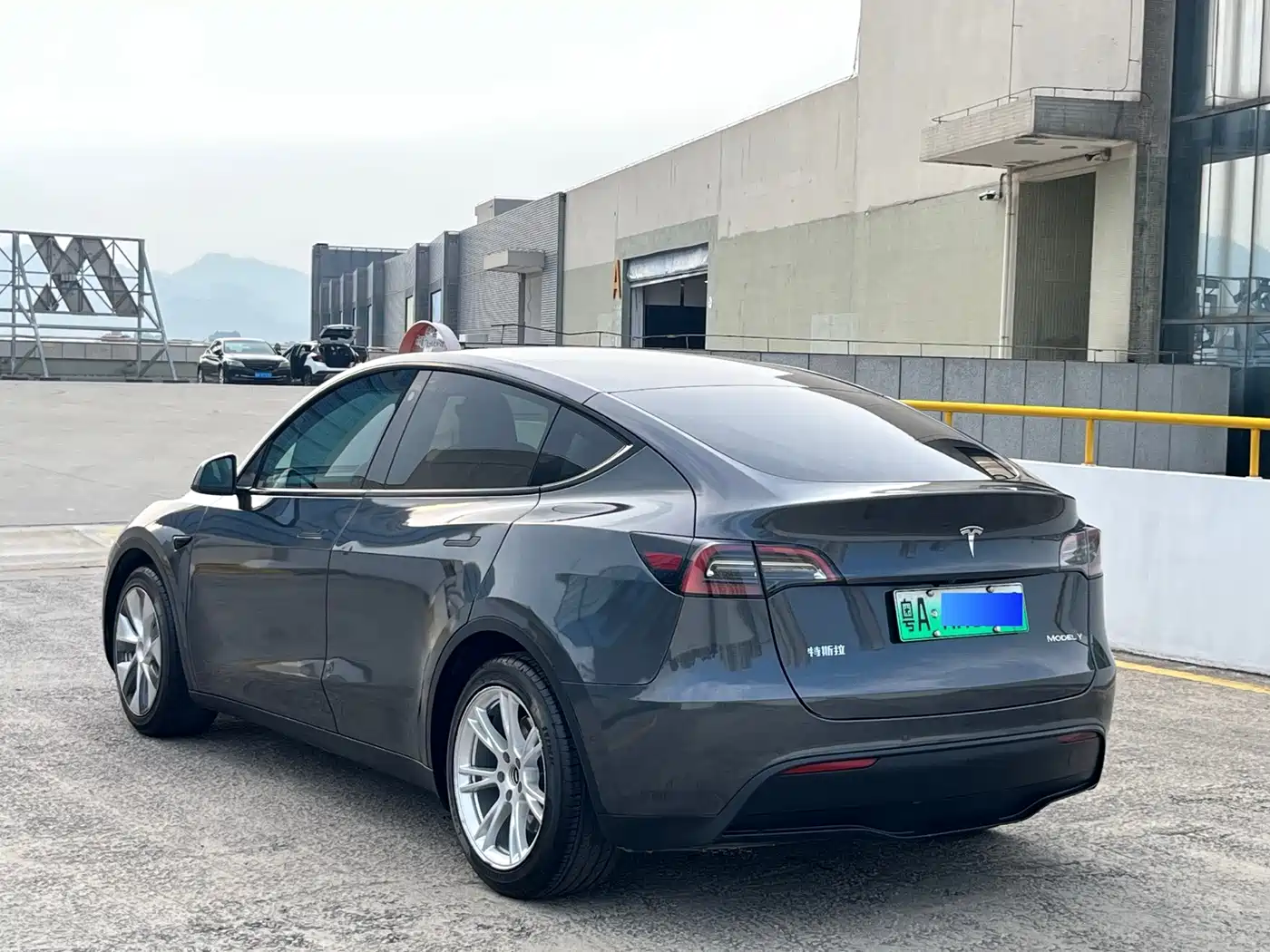 Фото 5 - Tesla Model Y