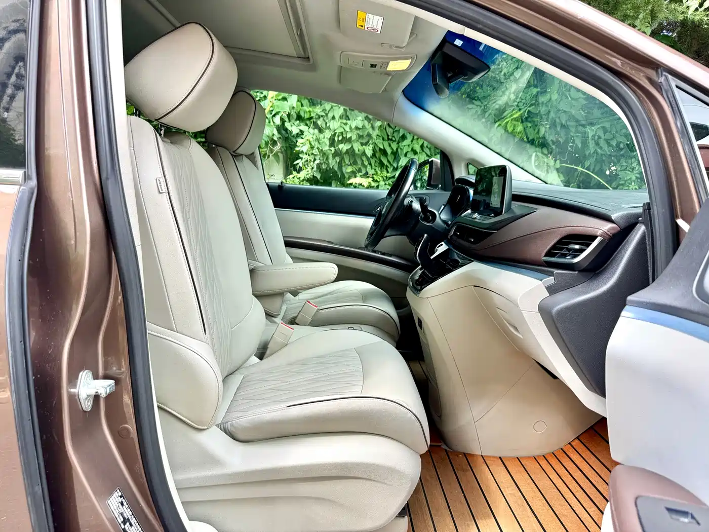 Фото 18 - Buick GL8