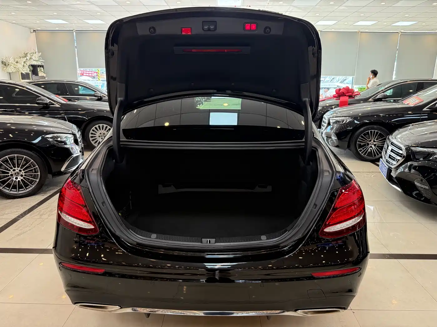 Mercedes-Benz E-Class 2020 Facelift E 300 L Sport Exclusive фото 23