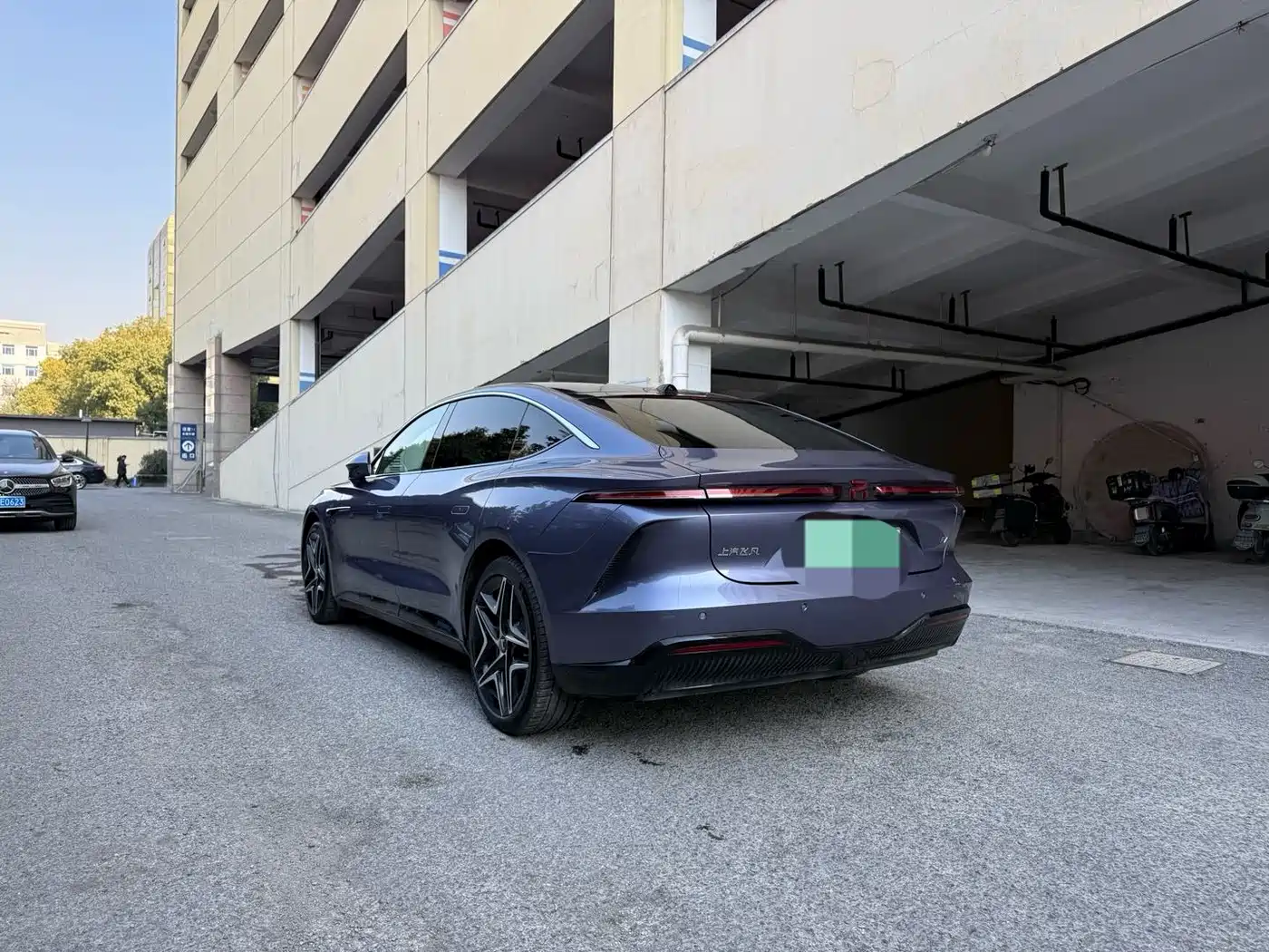 RISING AUTO FEIFAN F7