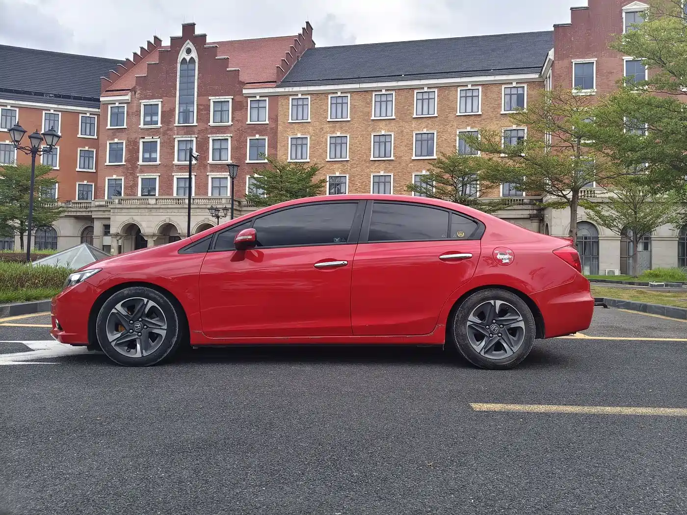 Фото 4 - Honda Civic
