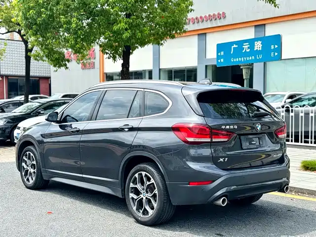 BMW X1 2021 sDrive25Li Leading — фото 4
