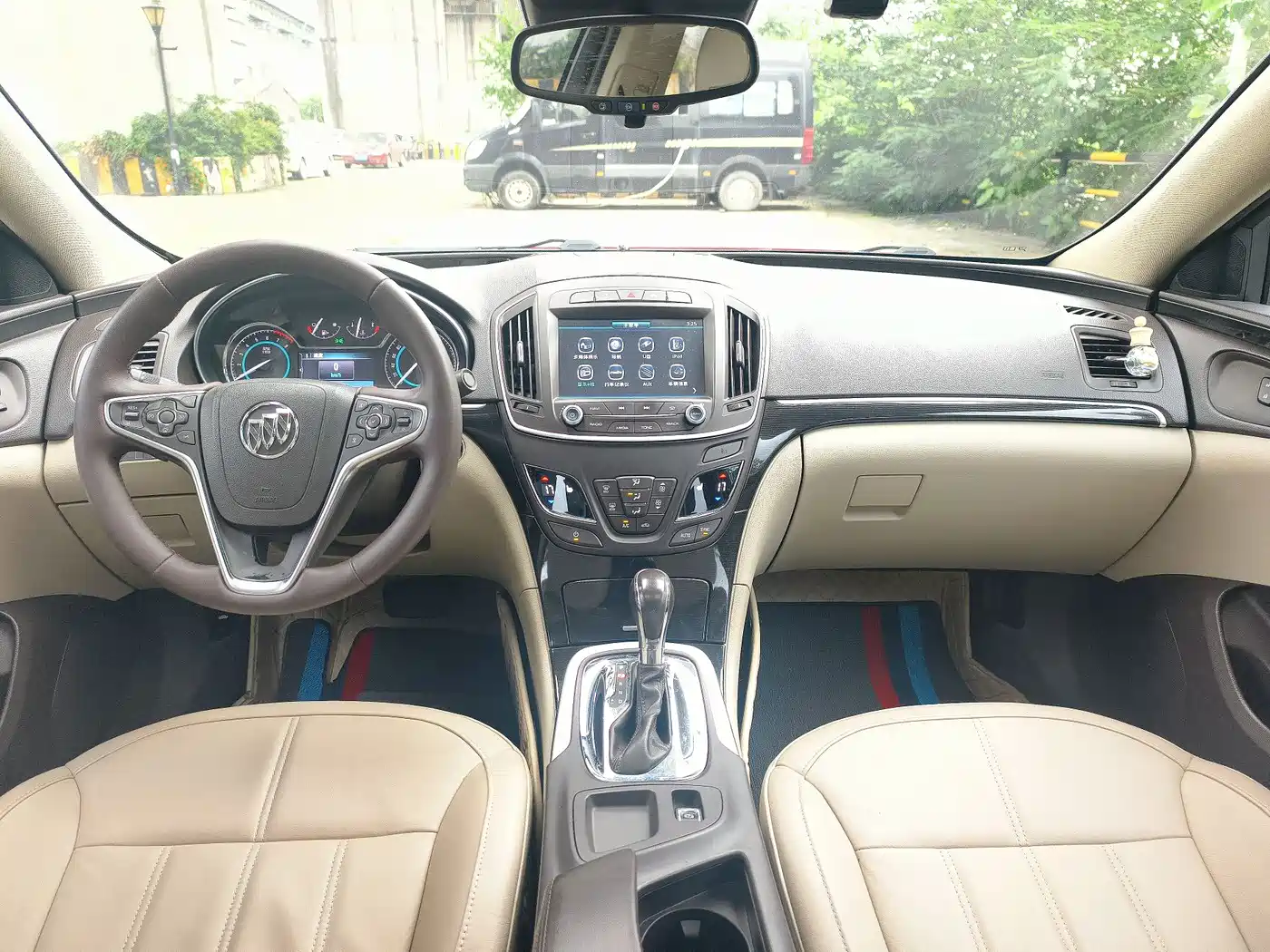 Buick Regal 2015 2.0L Elite Fashion Model фото 7