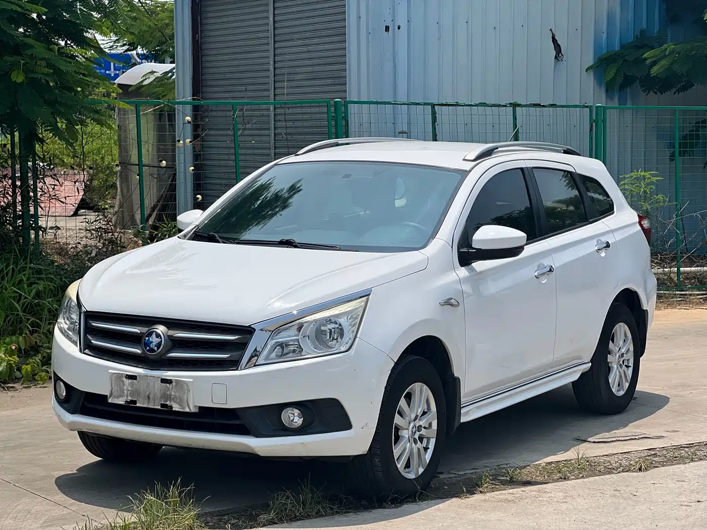 Venucia T70 2015 2015 2.0L CVT Ruixing Edition