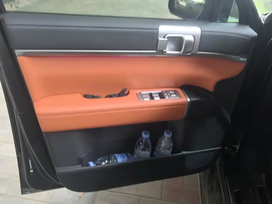 Fang Cheng Bao Titanium 7 2025 2025 AWD Base Model
