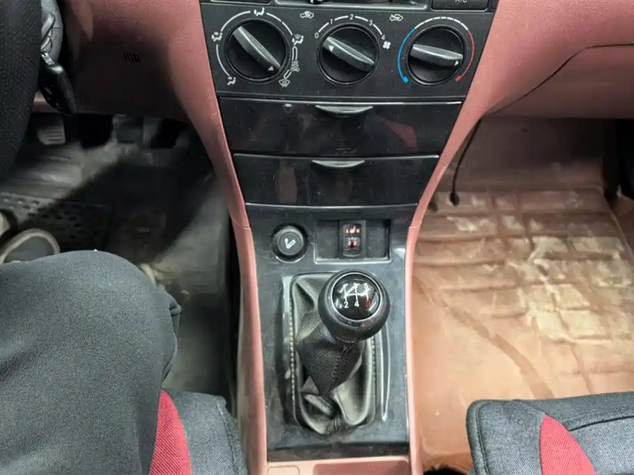 BYD F3 2018 1.5L Manual Classic фото 16