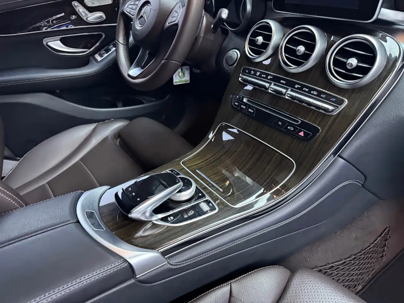 Mercedes-Benz GLC 2018 GLC 260 4MATIC Luxury фото 21