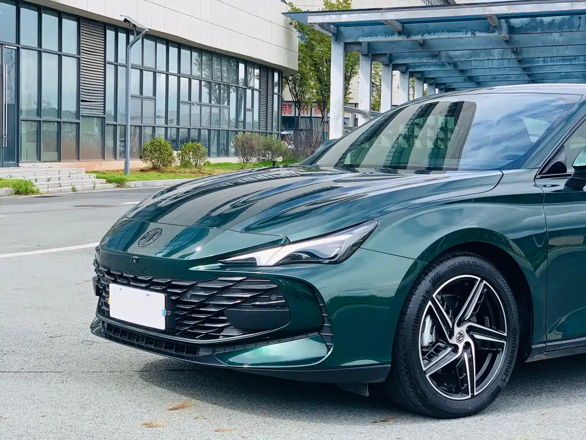MG MG7 2026 2025 1.5T 300 DCT Luxury Edition