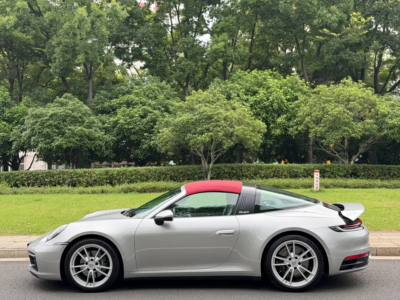 Porsche 911 2023 Targa 4 3.0T фото 3