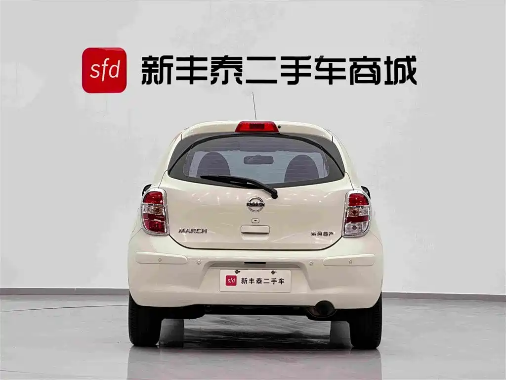 Nissan March 2014 2010 1.5L Automatic Easy Smart Edition