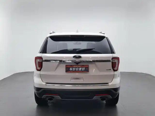 Ford Explorer (Import) 2018 2.3T Fashion Edition — фото 4
