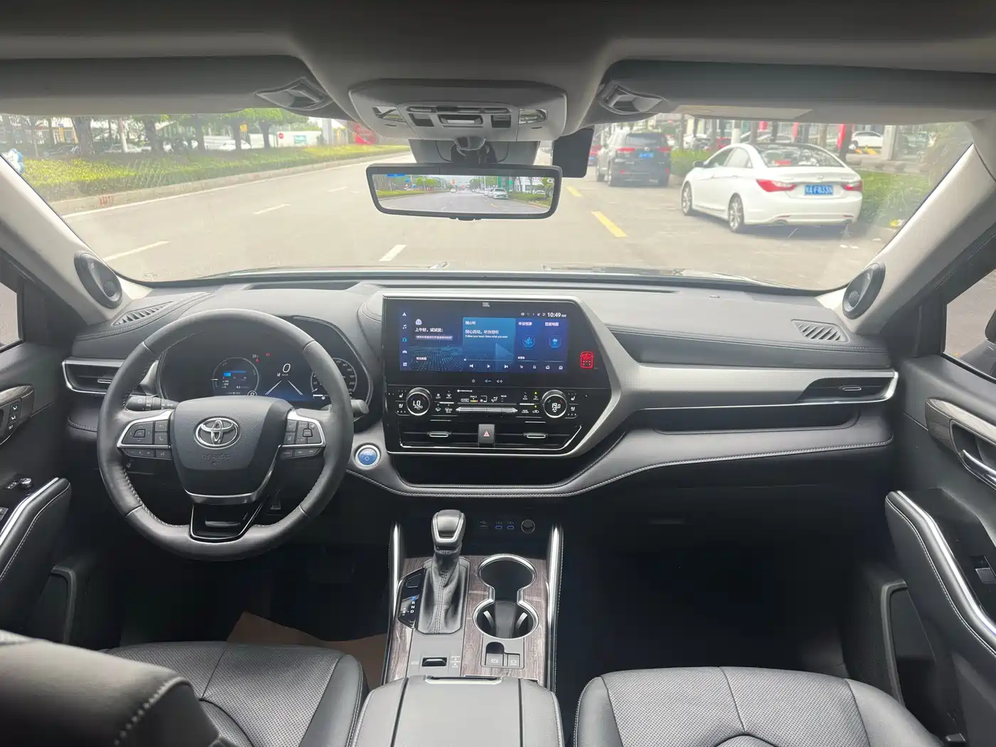 Toyota Highlander 2022 Dual Engine 2.5L 4WD Supreme Edition 7-Seater фото 11