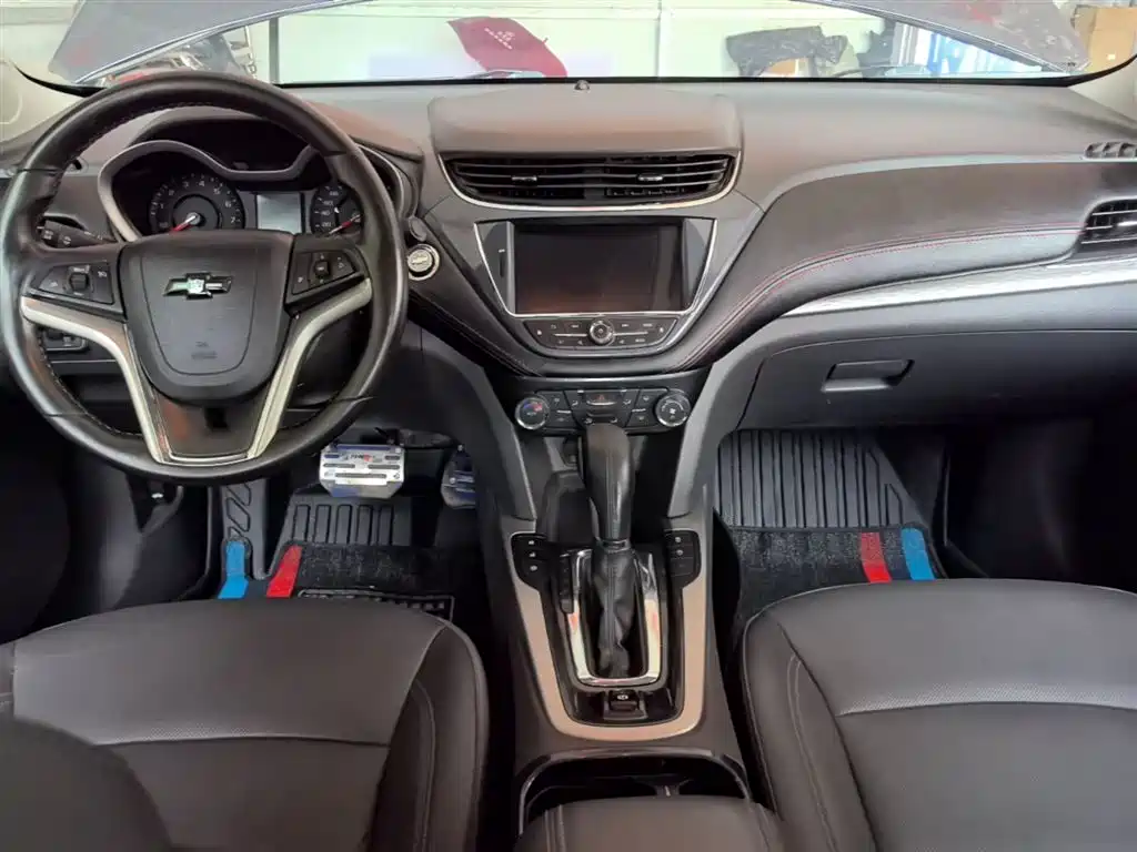 Chevrolet Malibu 2017 1.5T Automatic Luxury Edition фото 10