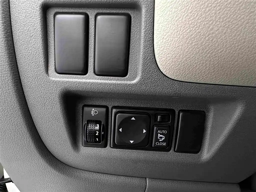 Nissan March 2014 2010 1.5L Automatic Easy Smart Edition