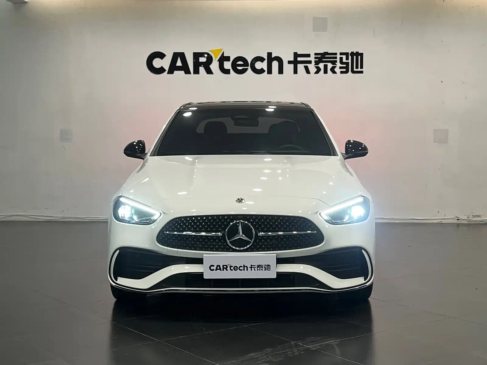 Фото 4 - Mercedes-Benz C-Class