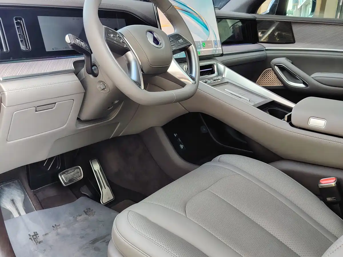 Denza N9 2025 2025 Model Prestige Edition