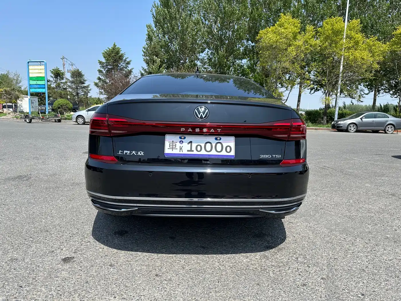 Volkswagen Passat 2023 280TSI Elite Edition фото 4
