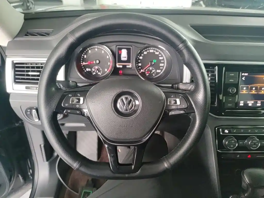Фото 11 - Volkswagen Teramont
