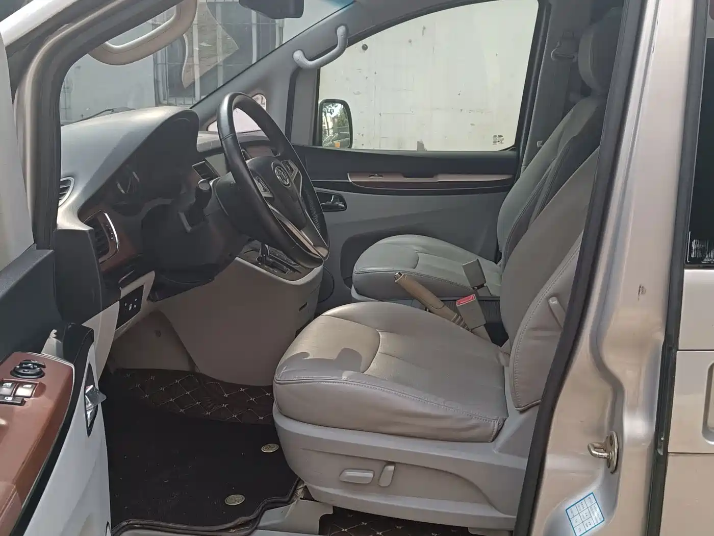 JAC Refine M5 2016 2016 2.0T Gasoline Automatic Official Version