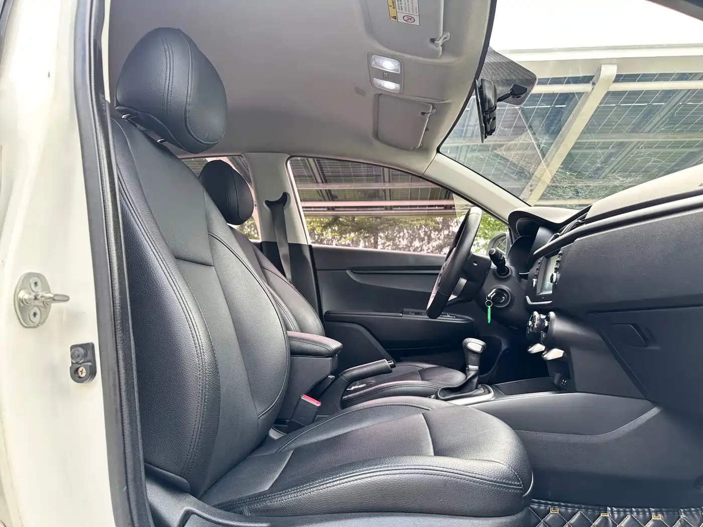 Photo 14 - Kia K2