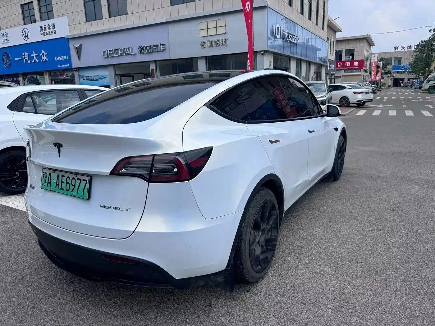 Фото 3 - Tesla Model Y