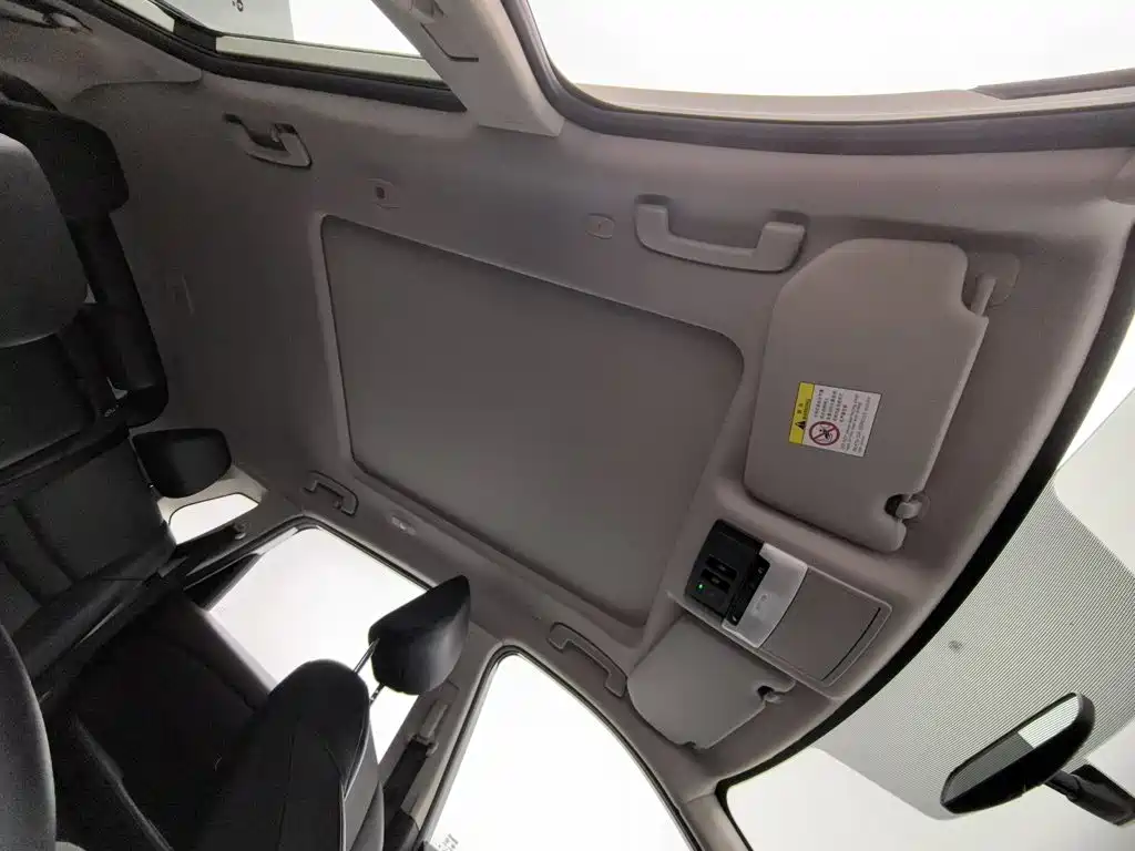 Фото 14 - Nissan X-Trail