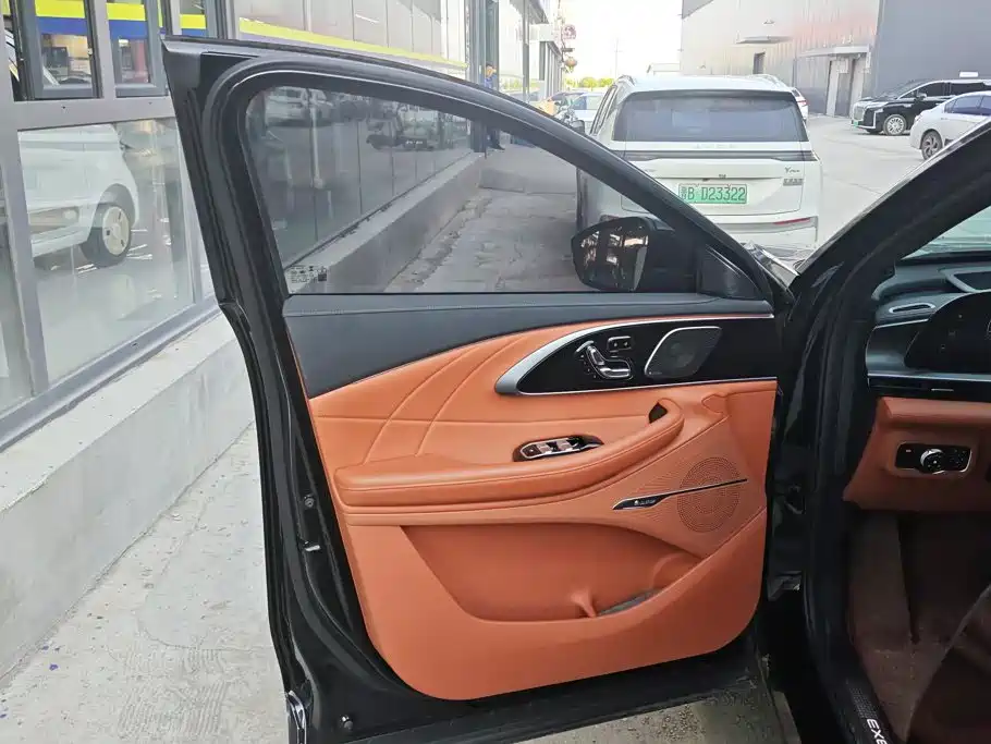 Exeed Lingyun 2025 2025 400T AWD International Edition