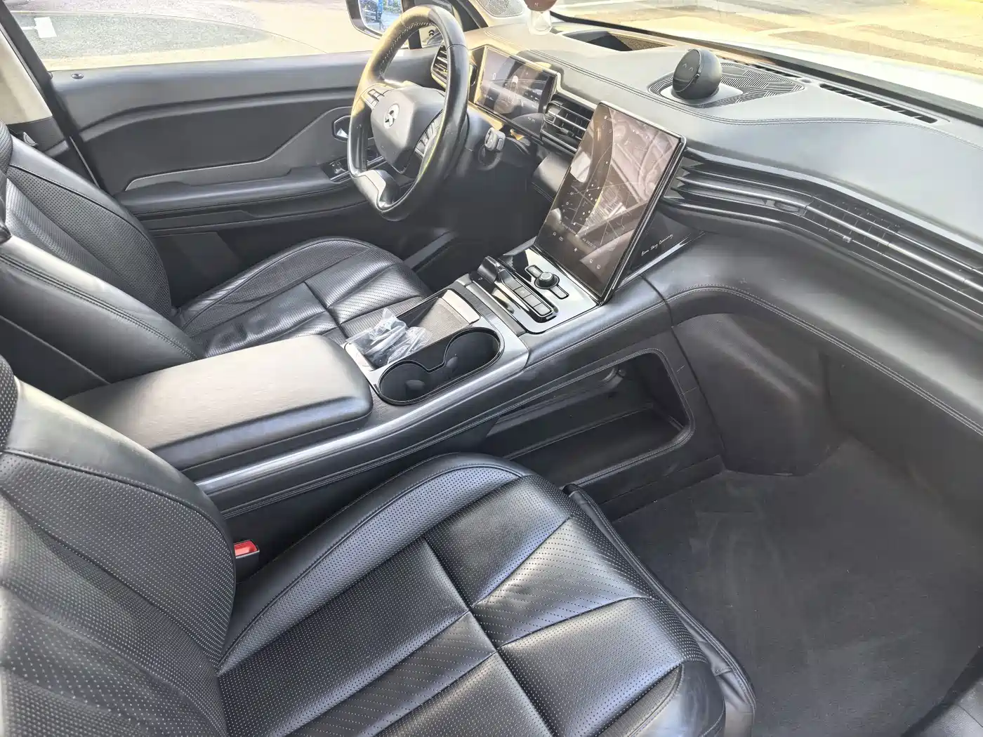 NIO ES8 2020 2018 Founder Edition