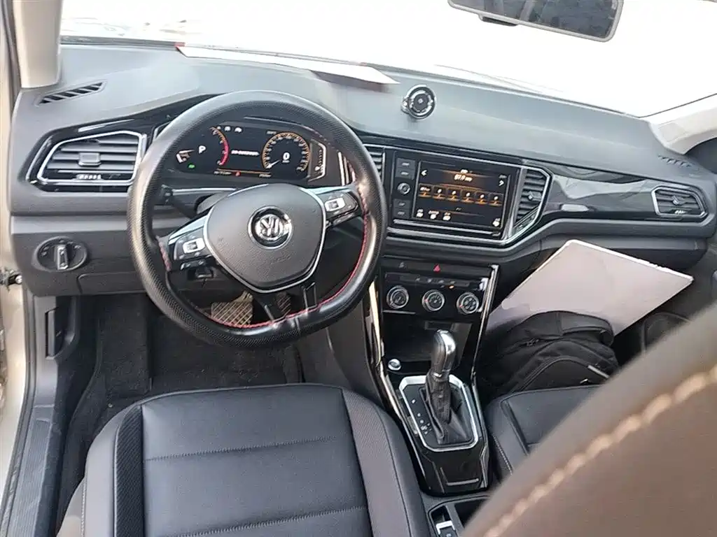 Volkswagen T-ROC 2020 280TSI DSG 2WD Comfort фото 10