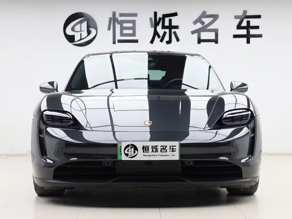 Porsche Taycan 2021 2020 Taycan