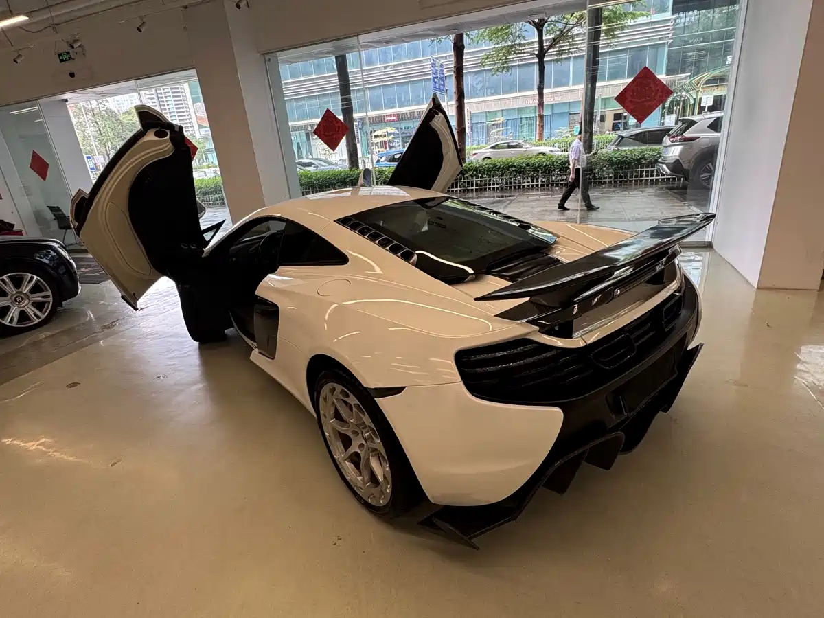 McLaren 650S 2014 3.8T Coupe фото 5
