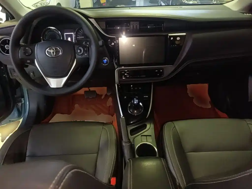 Photo 10 - Toyota Corolla