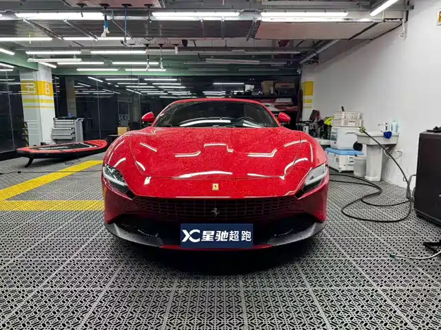Ferrari Roma 3.9T V8